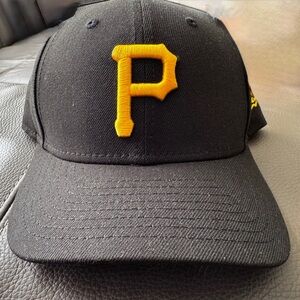 MLB Pittsburgh Pirates Player Replica Baseball Cap with Adjustable Snap Back